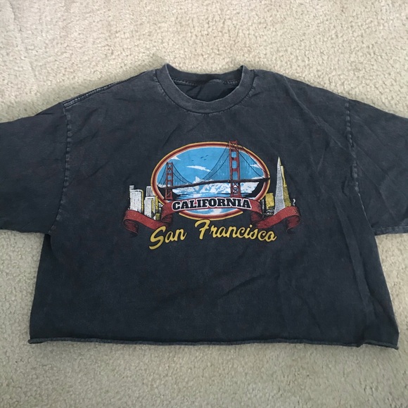 BRANDY MELVILLE RARE// San Fransisco cropped tee!! - Picture 1 of 2